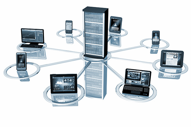 Darstellung eines Netzwerks. In der Mitte befindet sich der Serverschrank, hierum verteilt sind verschiedene Endgeräte, wie z.B. iPhone, Tablet und Laptop